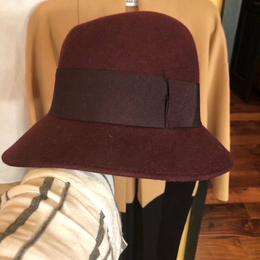 Wool Hat - Picture 6 of 7